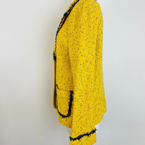 St John Collection Boucle Knit Pearl Button Jacket - Picture 6 of 10